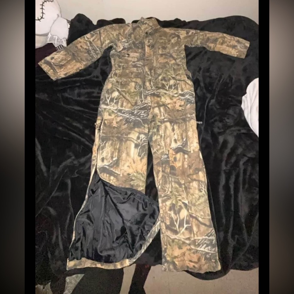 Women’s hunting suit